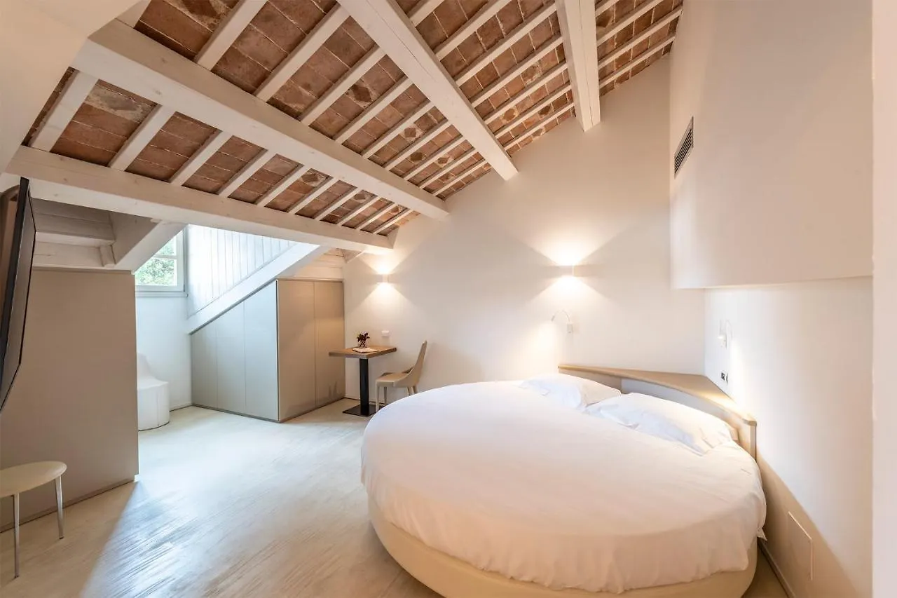 Hotel Villa I Pini 马洛 4*,