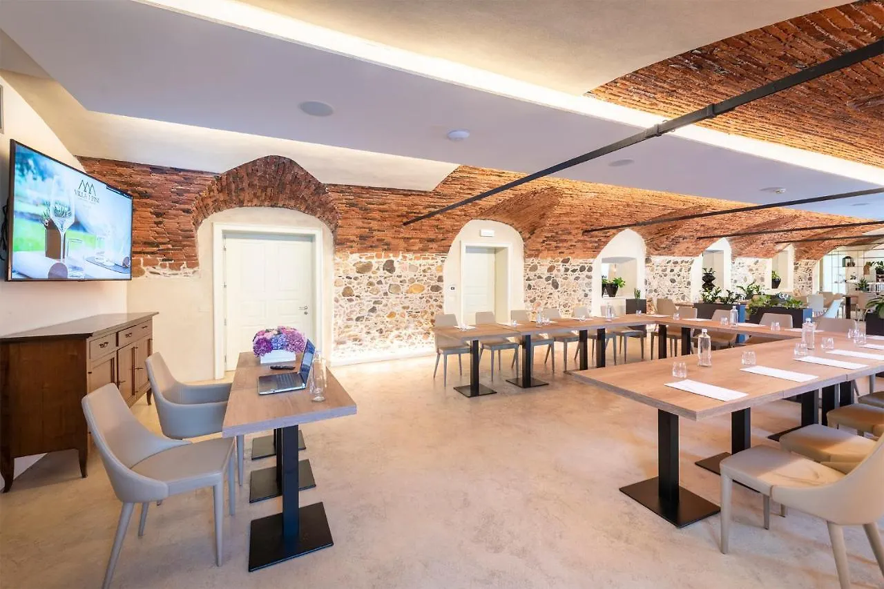Hotel Villa I Pini 马洛 4*,