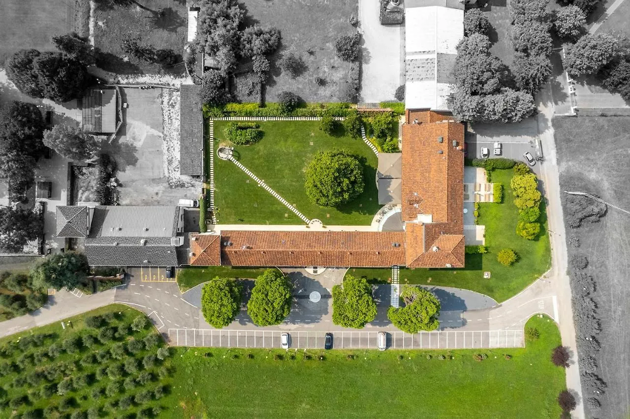 ****  Hotel Villa I Pini Malo  Włochy