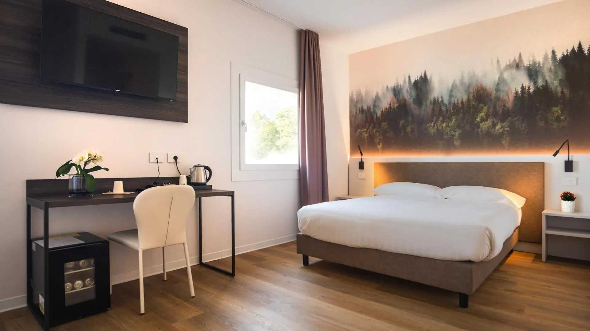 Hotel Villa I Pini Malo  4*, Malo (Vicenza)